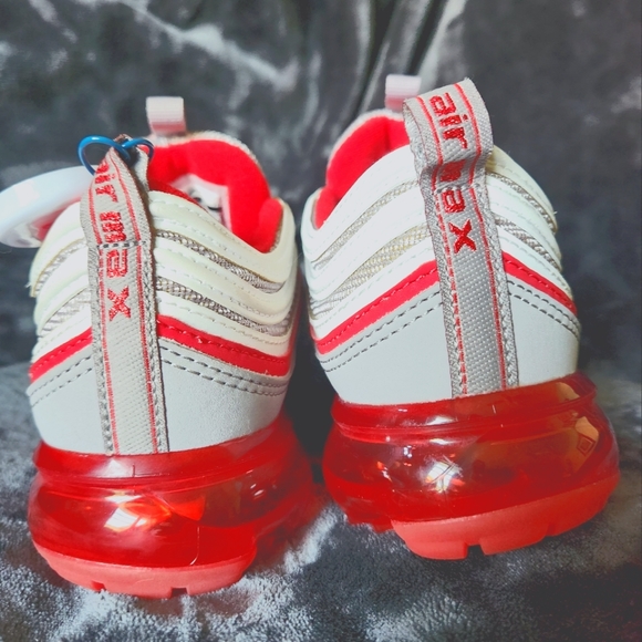 Nike 97 Vapermax GS US 5 Women's Y 3.5 Atmosphere-Gray/Red/Reflective White - Picture 6 of 8